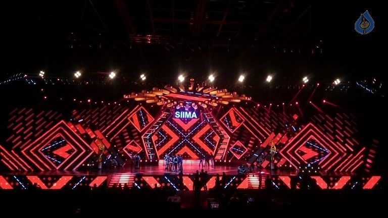 SIIMA Awards 2015 Day 2 Photos - 11 / 70 photos