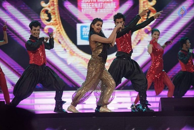 SIIMA Awards 2015 Event Photos - 23 / 74 photos