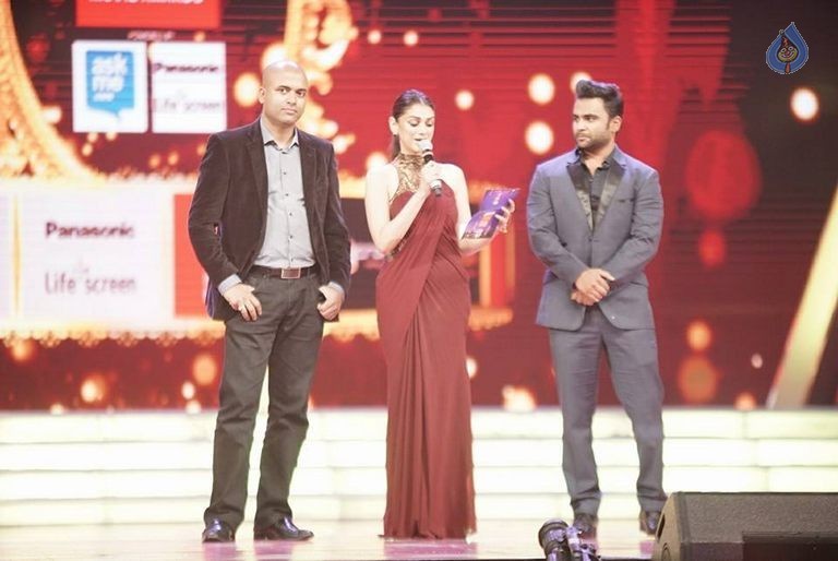 SIIMA Awards 2015 Event Photos - 43 / 74 photos