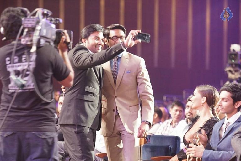 SIIMA Awards 2015 Event Photos - 53 / 74 photos