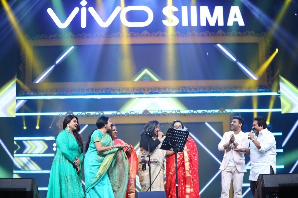 SIIMA Awards 2017 Gallery - 68 / 97 photos