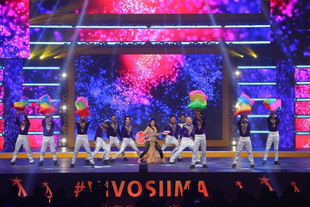 SIIMA Awards 2017 Gallery - 96 / 97 photos