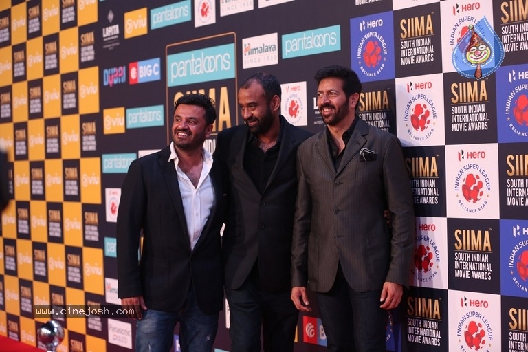 Siima Awards 2018 Red Carpet Day 01 Set 2 - 37 / 42 photos