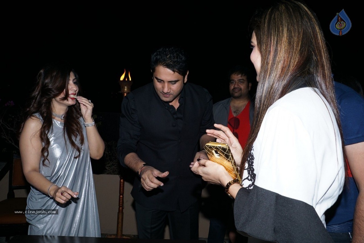 Sikander n Shaheen Wedding Anniversary Event - 57 / 120 photos