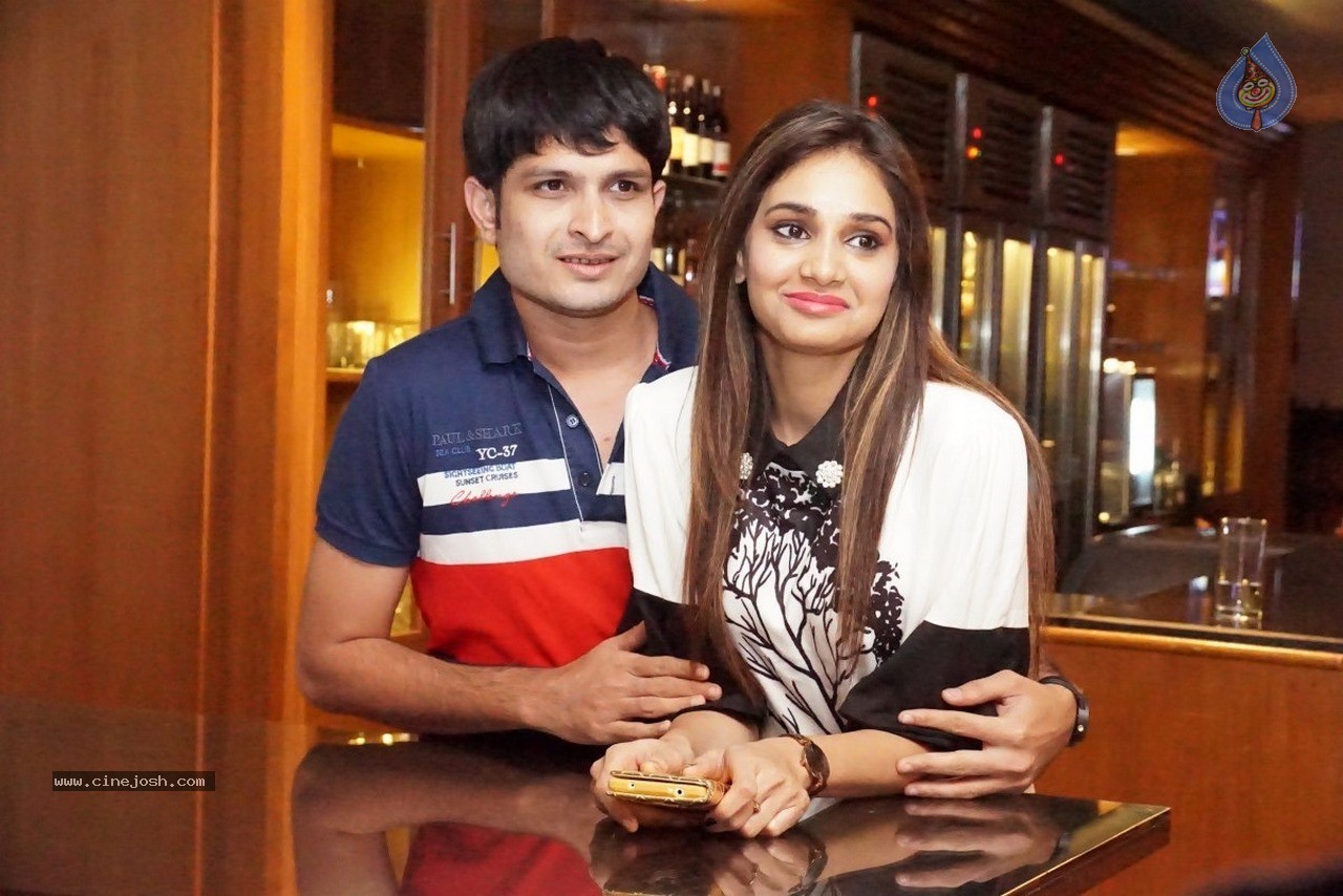 Sikander n Shaheen Wedding Anniversary Event - 60 / 120 photos