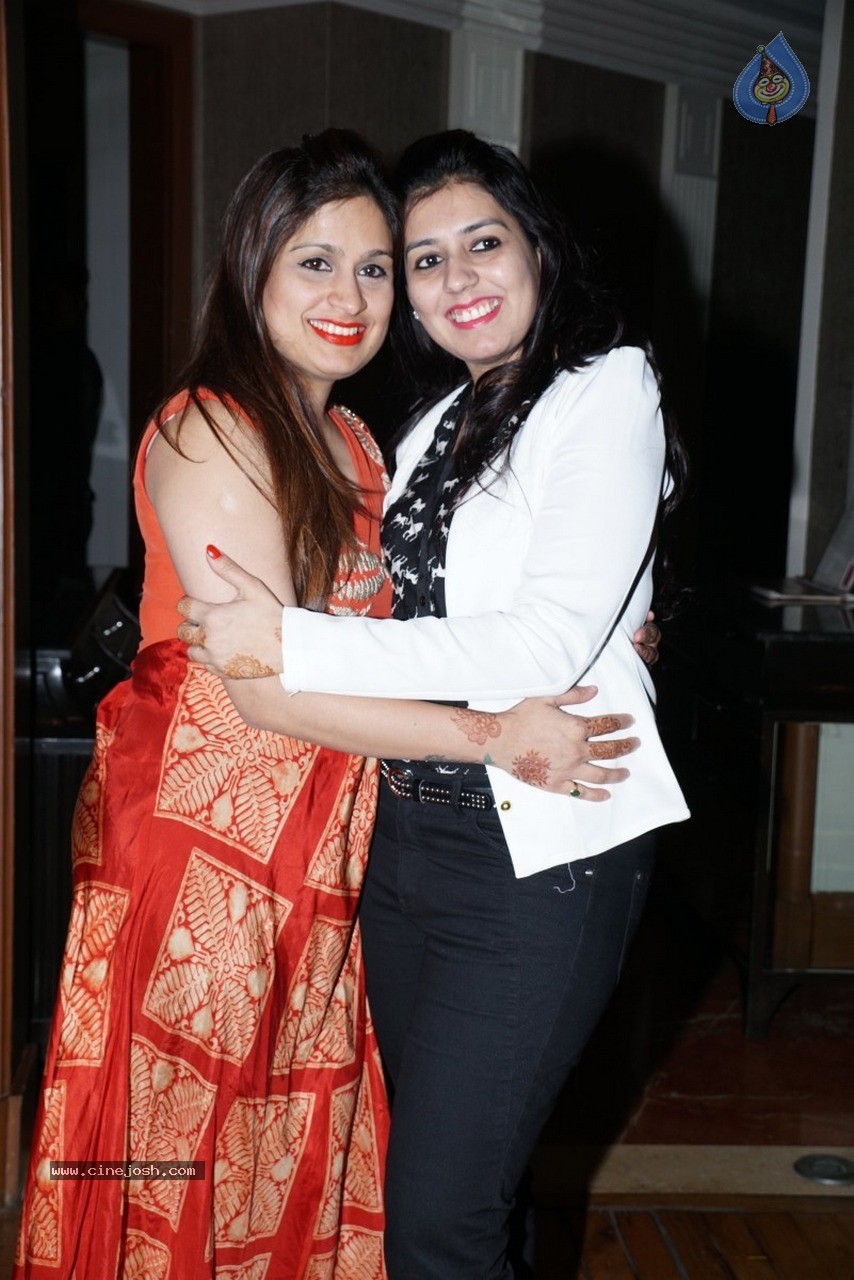 Sikander n Shaheen Wedding Anniversary Event - 74 / 120 photos
