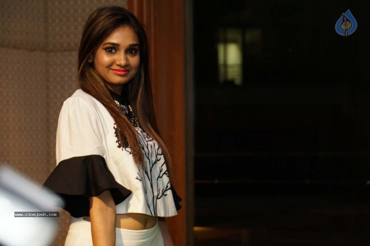 Sikander n Shaheen Wedding Anniversary Event - 88 / 120 photos