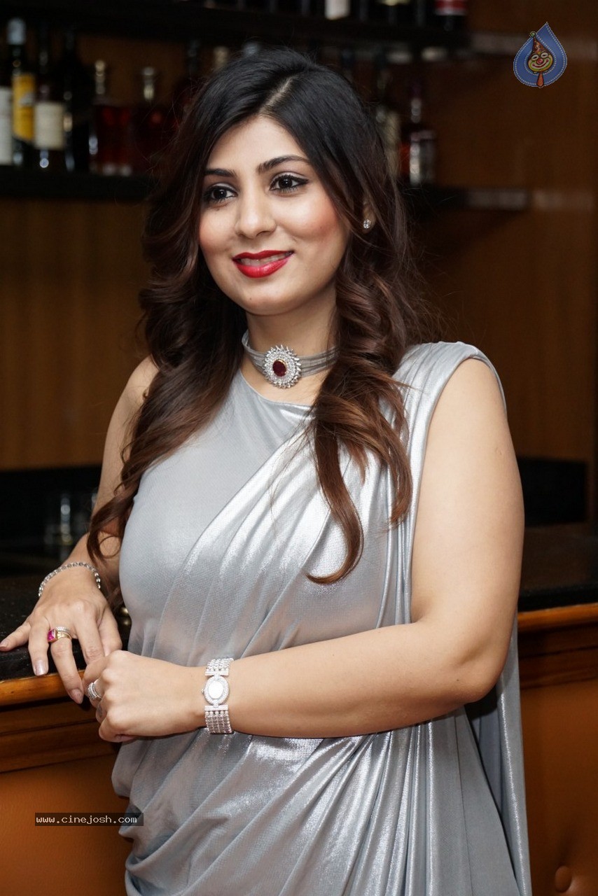 Sikander n Shaheen Wedding Anniversary Event - 96 / 120 photos