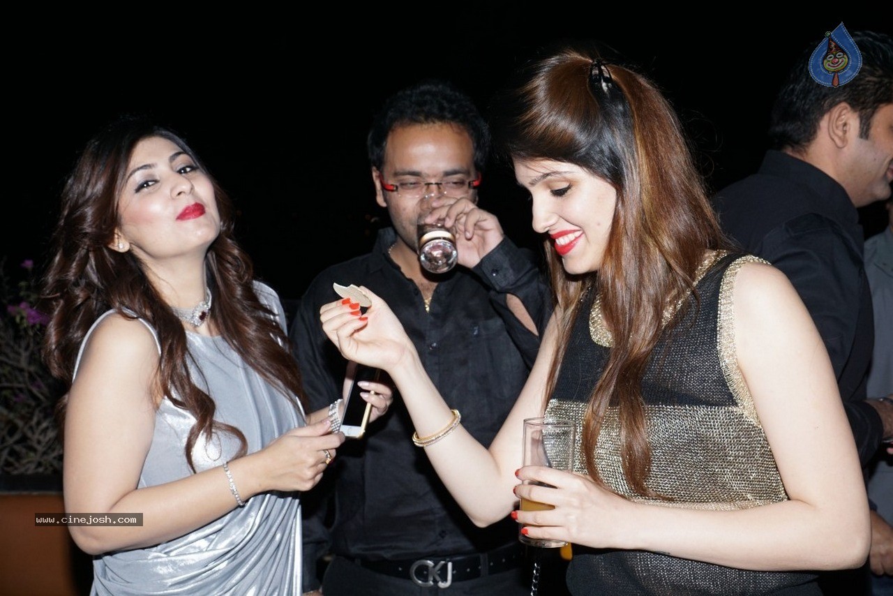 Sikander n Shaheen Wedding Anniversary Event - 116 / 120 photos