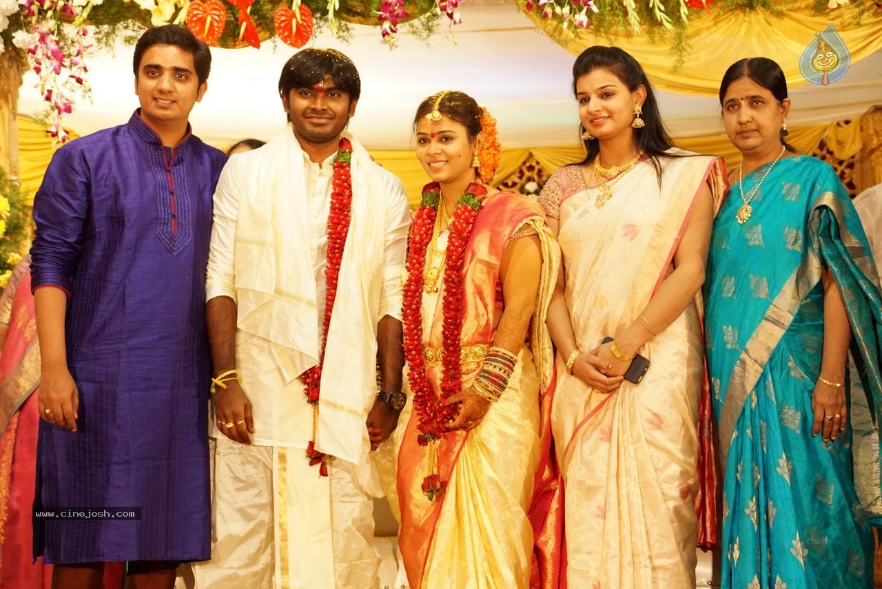 Singer Deepu and Swathi Wedding Ceremony - 143 / 150 photos
