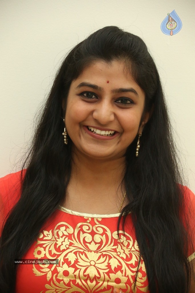 Singer Parnika Stills - 25 / 25 photos