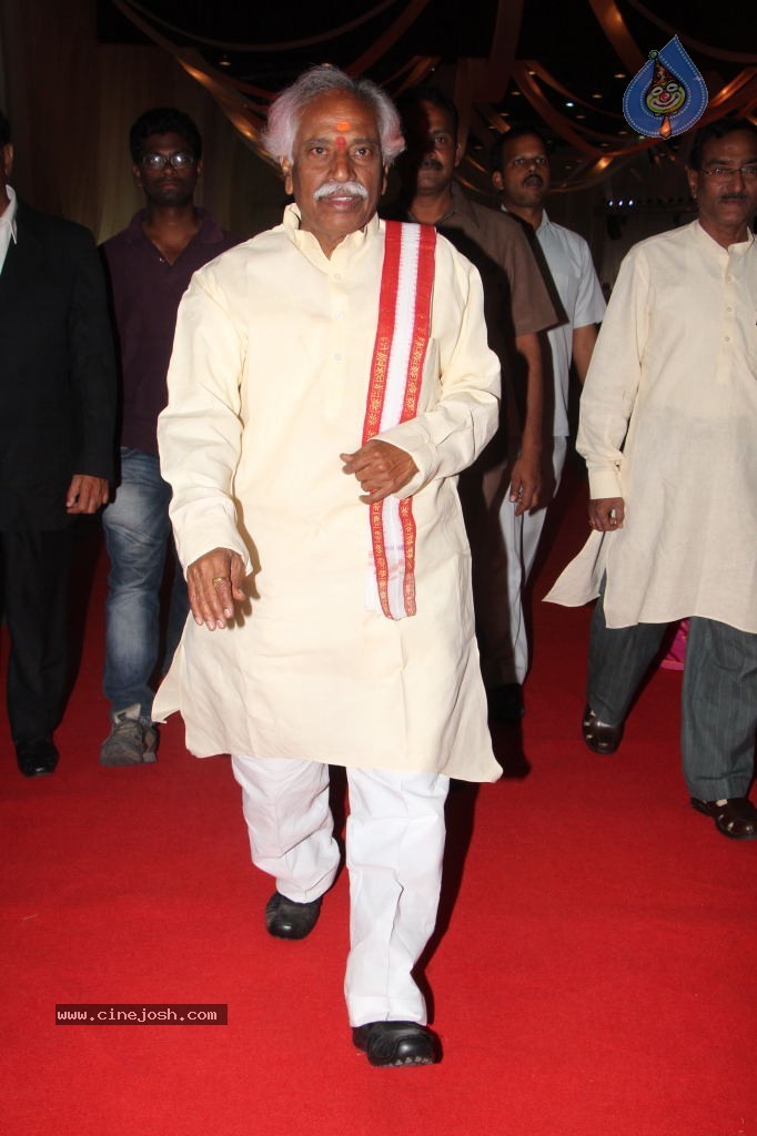 SMR Pruthviraj Lavish Reception Ceremony - 39 / 48 photos