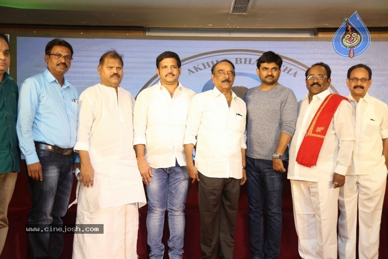 Sobhan Babu Prestigious Awards 2017 - 10 / 21 photos