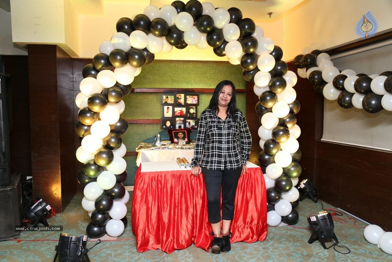 Sonu Jain Birthday Party - 5 / 107 photos
