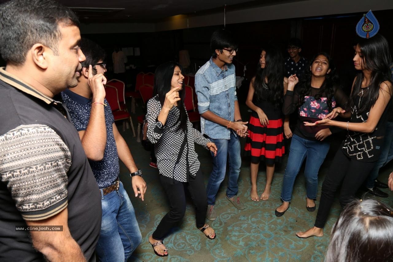 Sonu Jain Birthday Party - 42 / 107 photos