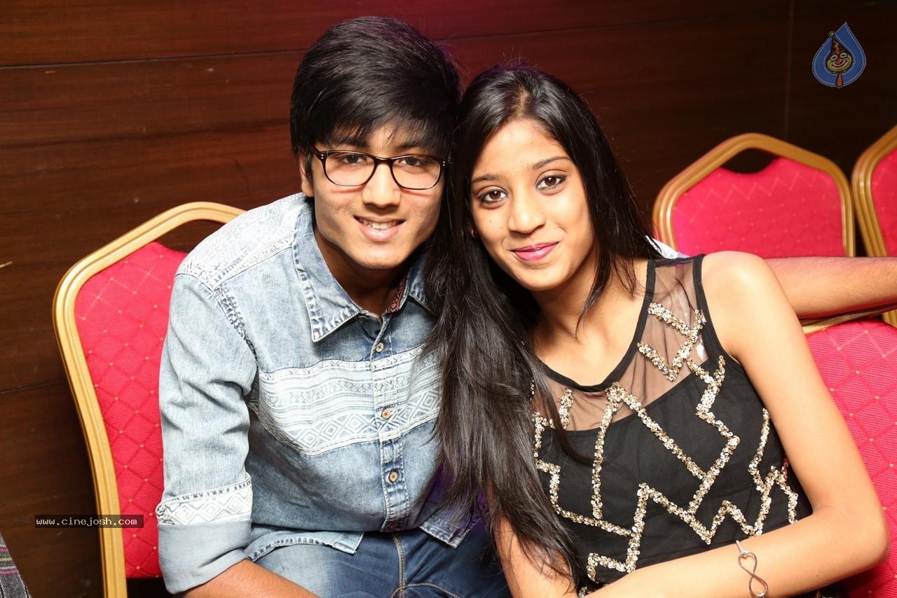 Sonu Jain Birthday Party - 47 / 107 photos
