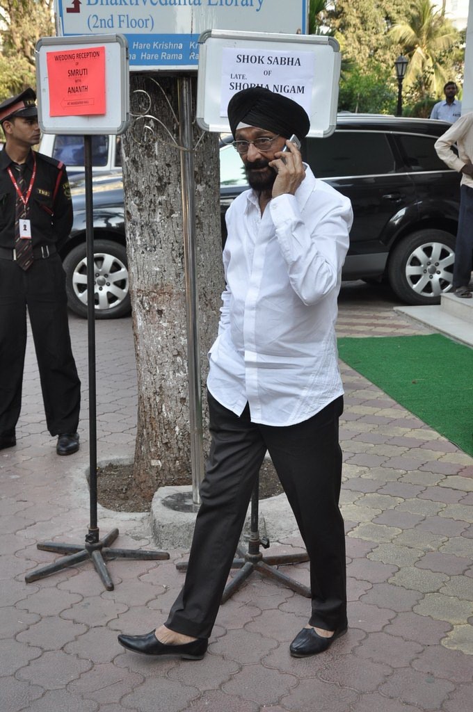 Sonu Nigam Mother Chautha Ceremony - 28 / 68 photos