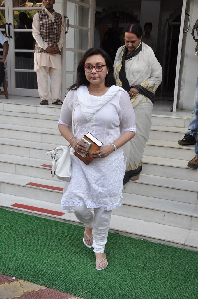 Sonu Nigam Mother Chautha Ceremony - 33 / 68 photos