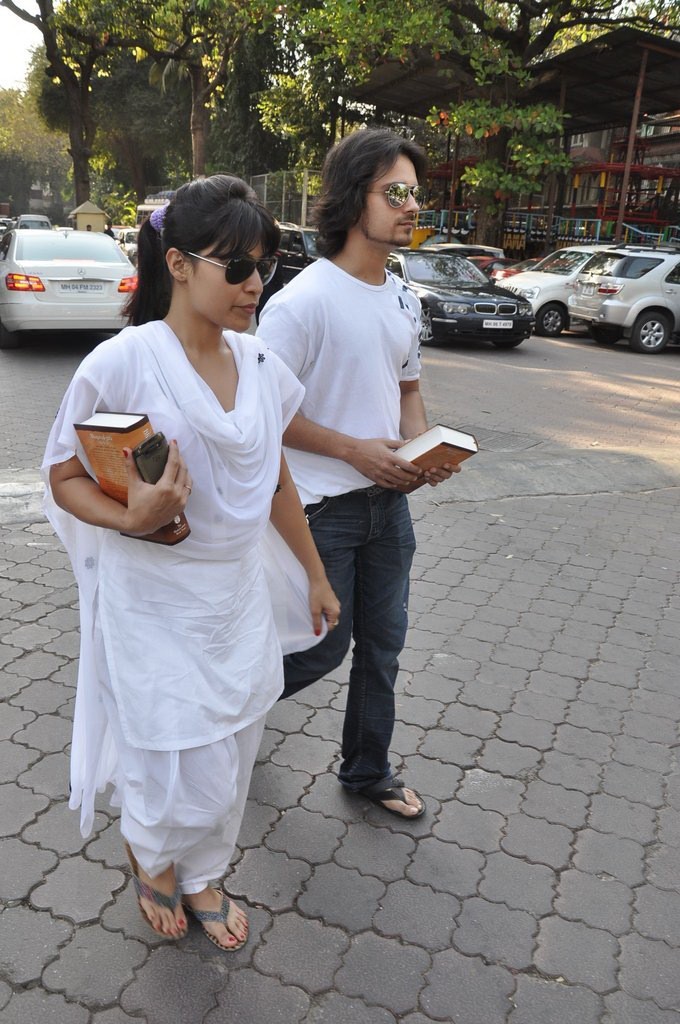 Sonu Nigam Mother Chautha Ceremony - 58 / 68 photos