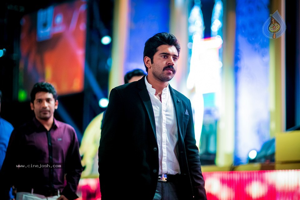 South Indian International Movie Awards 2014 - 89 / 255 photos