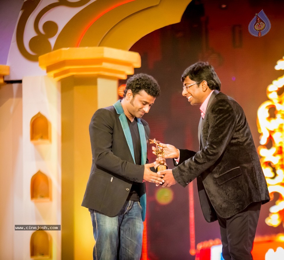 South Indian International Movie Awards 2014 - 100 / 255 photos