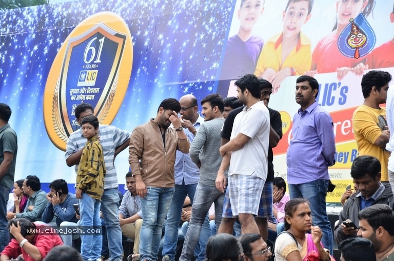 Spyder Movie Theater Coverage - 10 / 58 photos