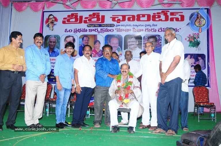 Sri Sri Charities Holds Praja Abhyudaya Divyangula Chaitanya Vedika - 4 / 35 photos