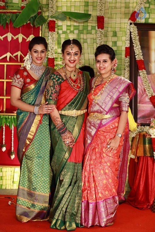 Sridevi Vijayakumar Baby Shower photos - 4 / 18 photos