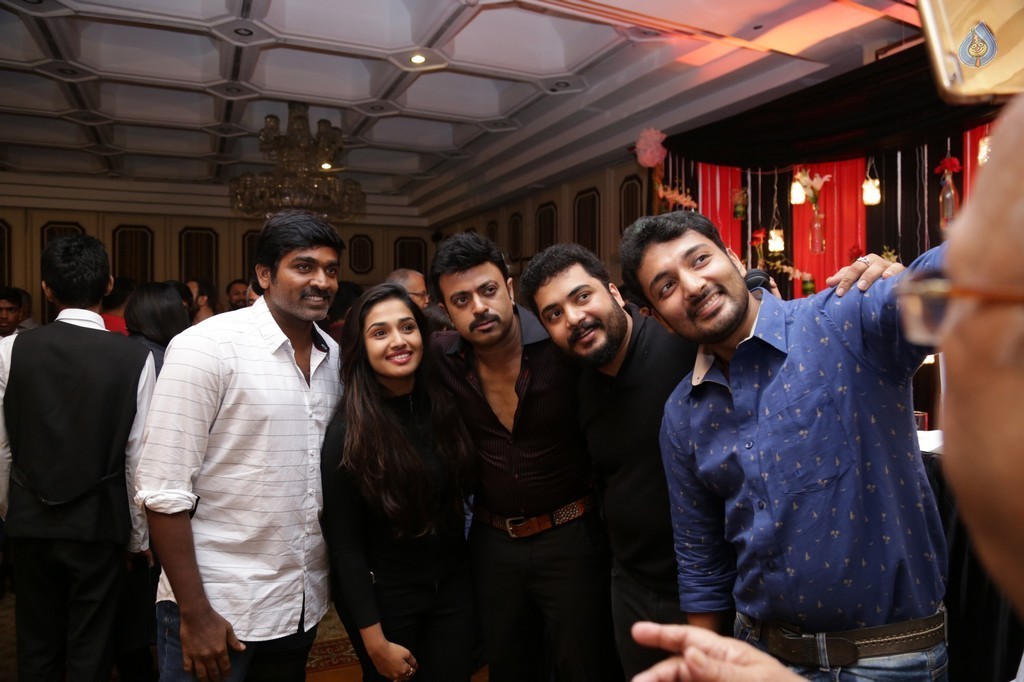 Sripriya and Rajkumar 25th Wedding Anniversary Event 2 - 12 / 101 photos