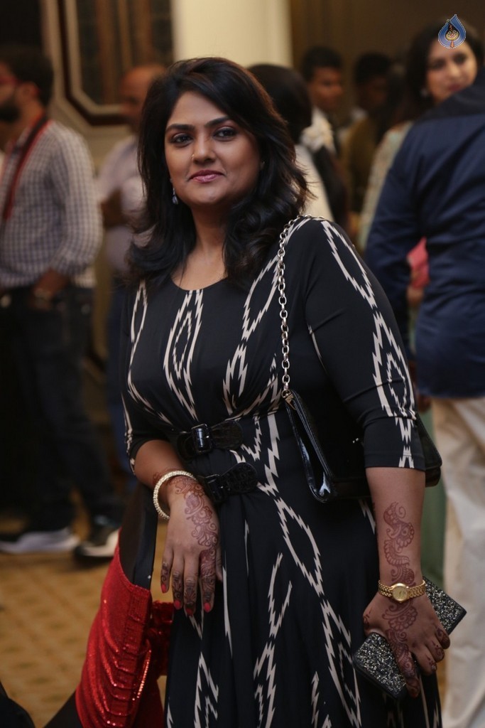 Sripriya and Rajkumar 25th Wedding Anniversary Event 2 - 17 / 101 photos