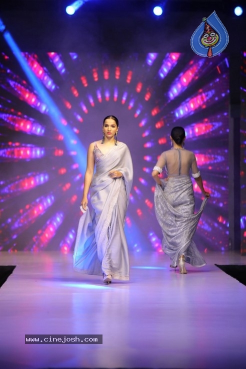 Sthri Grand Launch Designers Fashion Show Photos - 18 / 62 photos