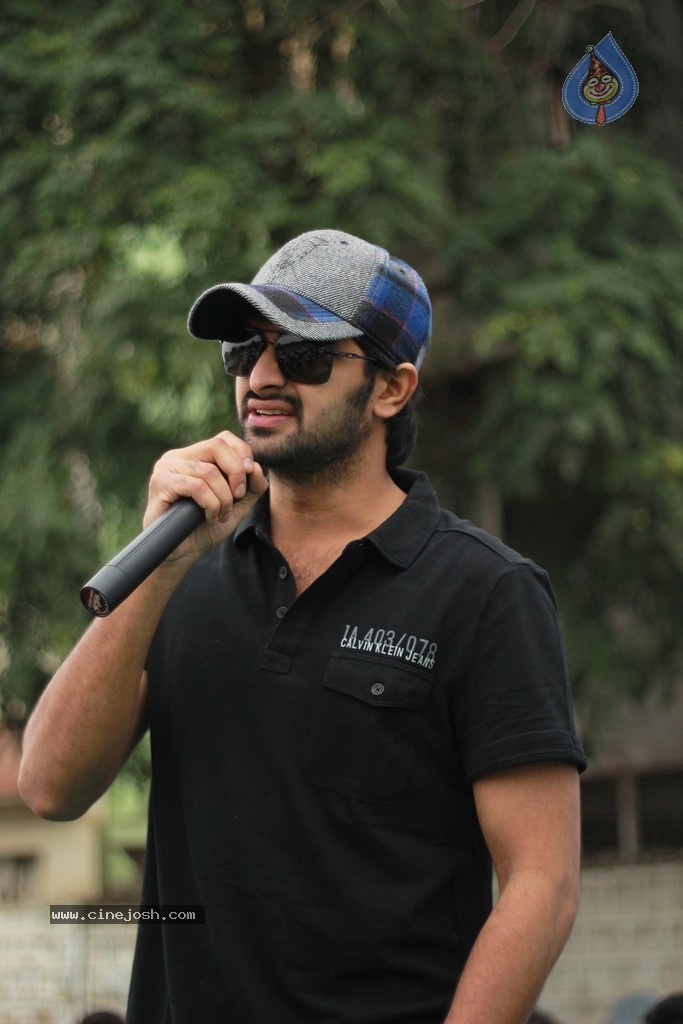 Street Cause St Martins 5K Run Event - 22 / 48 photos