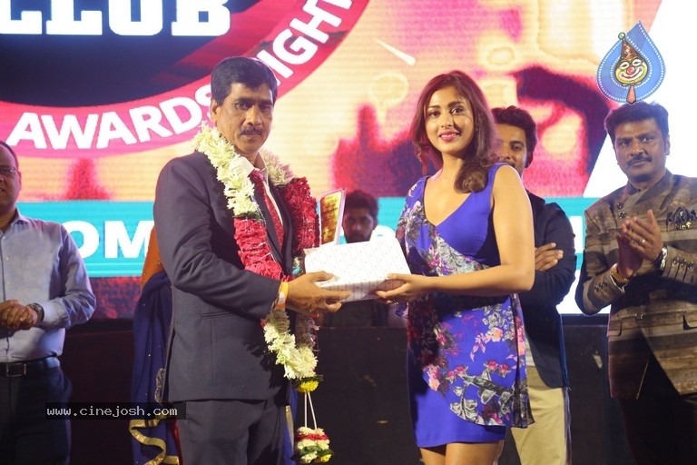 Suchirindia Real Riders Club Awards - 9 / 21 photos