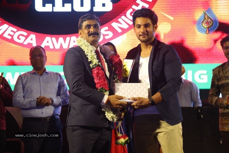 Suchirindia Real Riders Club Awards - 11 / 21 photos