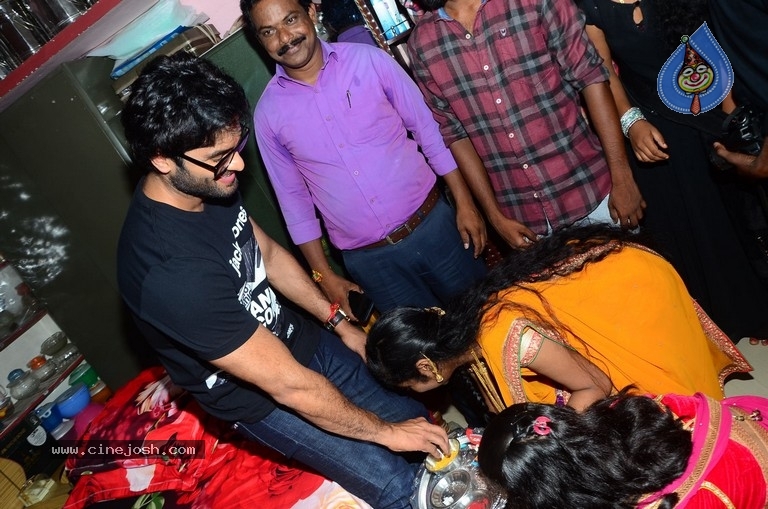 Sudheer Babu Fans Meet at Srikakulam - 19 / 40 photos