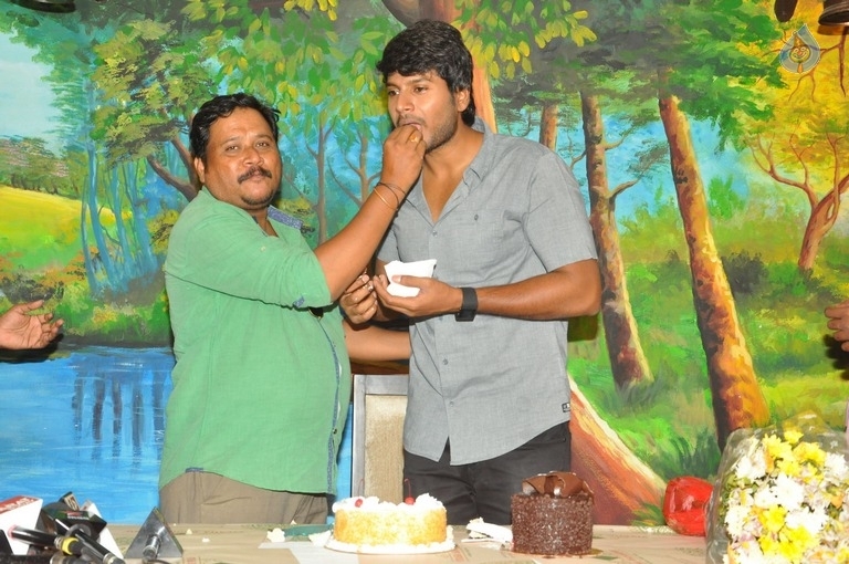 Sundeep Kishan Birthday Celebrations 2017 - 11 / 35 photos