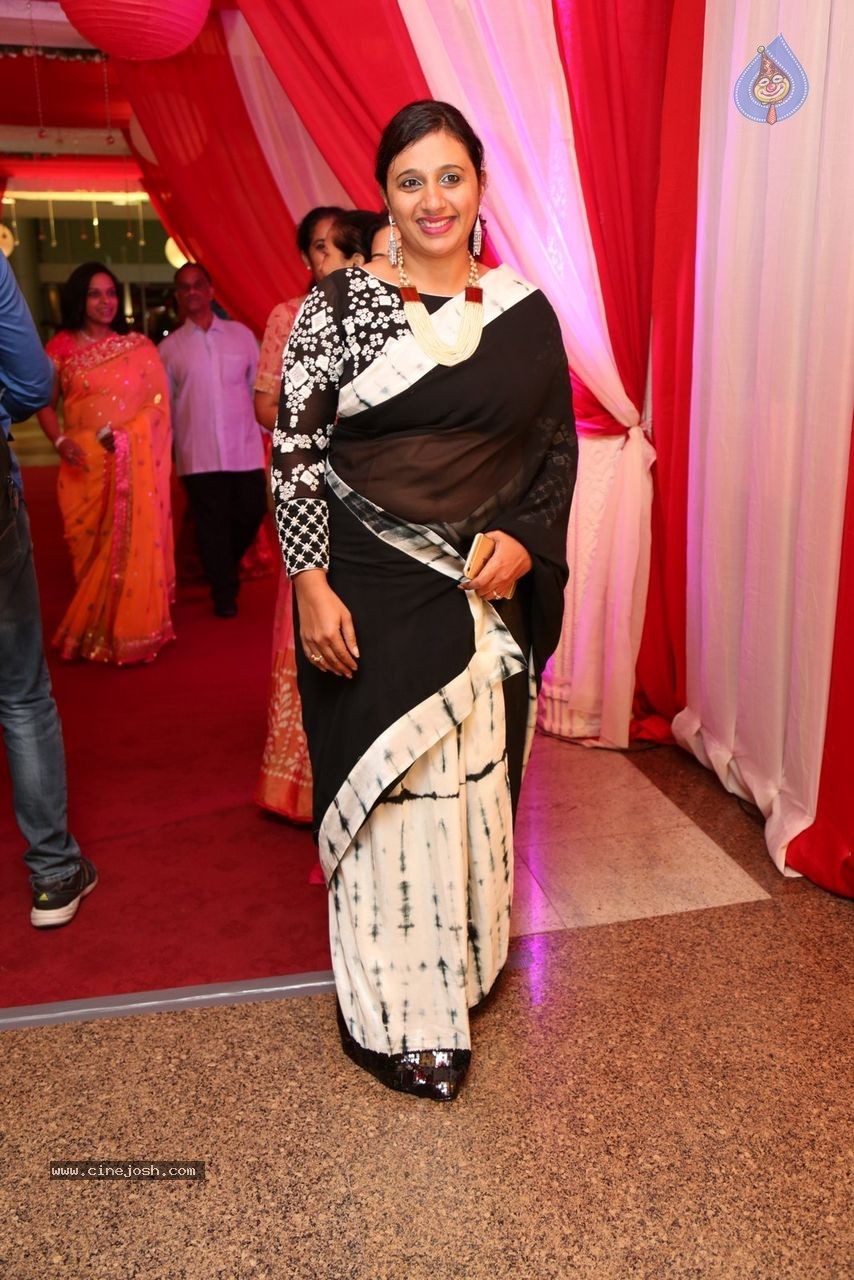 Sunil and Leela Wedding Reception - 89 / 96 photos