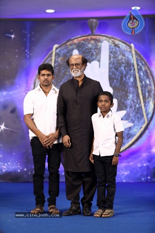Superstar Rajinikanth Fans Meet Photos - 11 / 15 photos