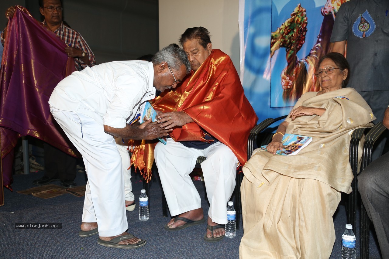 SV Ranga Rao Samagra Cine Jeevitham Book Launch - 123 / 195 photos