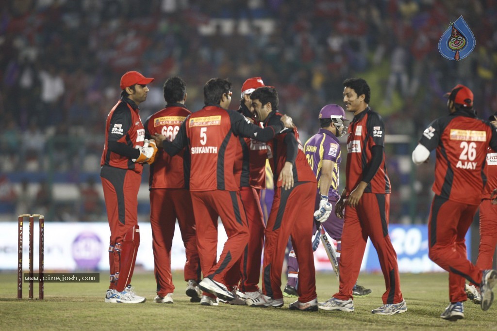 T Warriors vs B Tigers Match More Photos - 27 / 102 photos