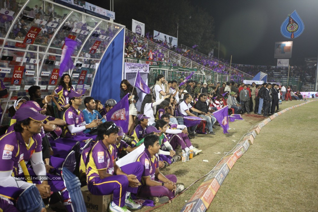 T Warriors vs B Tigers Match More Photos - 52 / 102 photos