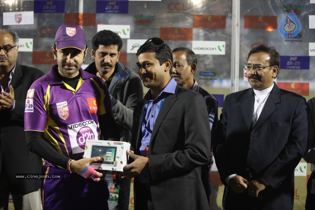 T Warriors vs B Tigers Match More Photos - 66 / 102 photos