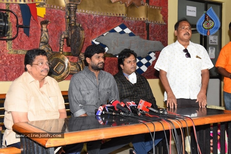 Talasani Distributes Grocery Kits - 15 / 16 photos