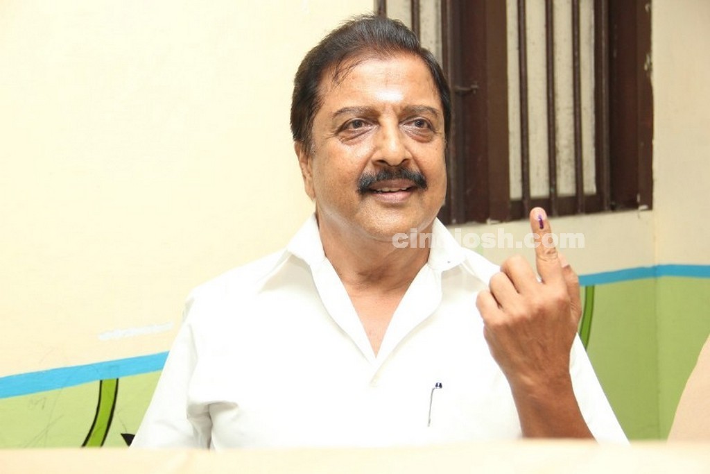 Tamil Celebrities Voting Photos - 37 / 108 photos