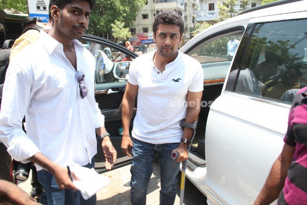 Tamil Celebrities Voting Photos - 89 / 108 photos