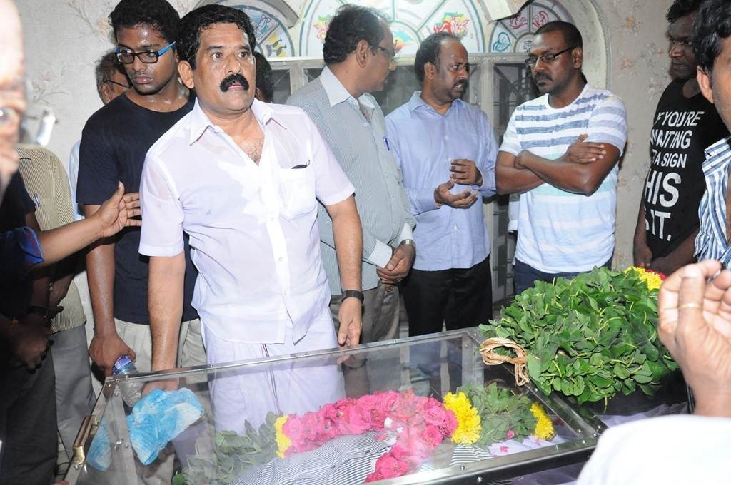 Tamil Director Ramanarayanan Condolences Photos - 80 / 151 photos