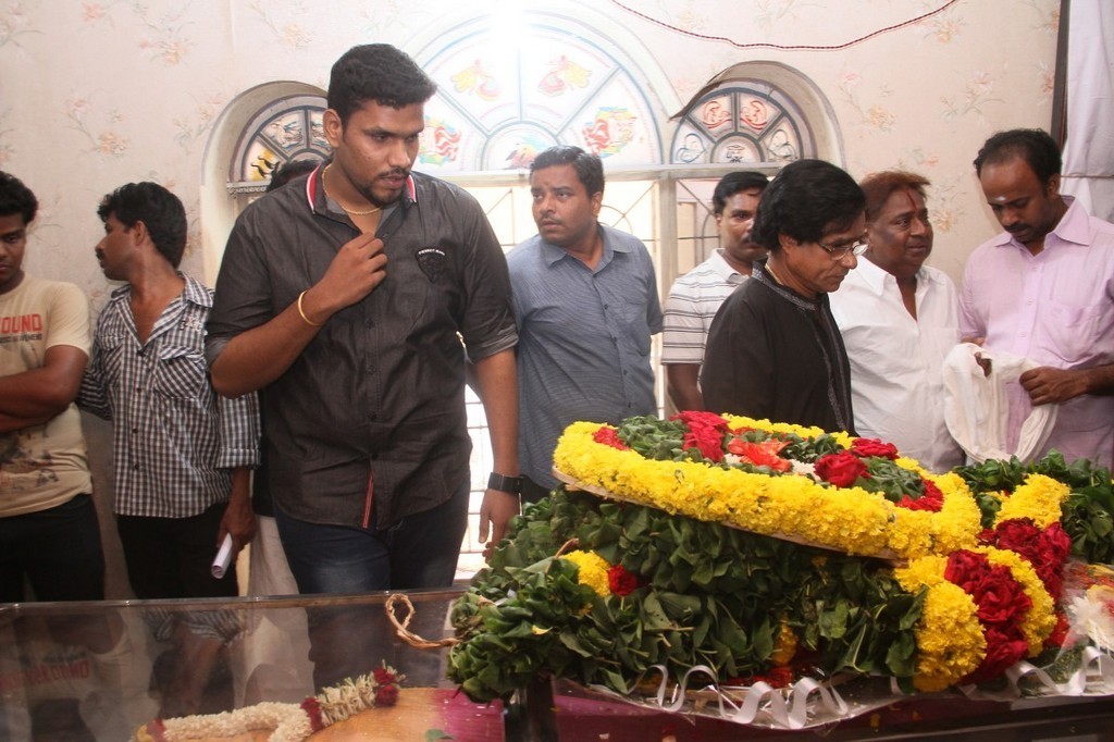 Tamil Director Ramanarayanan Condolences Photos - 91 / 151 photos