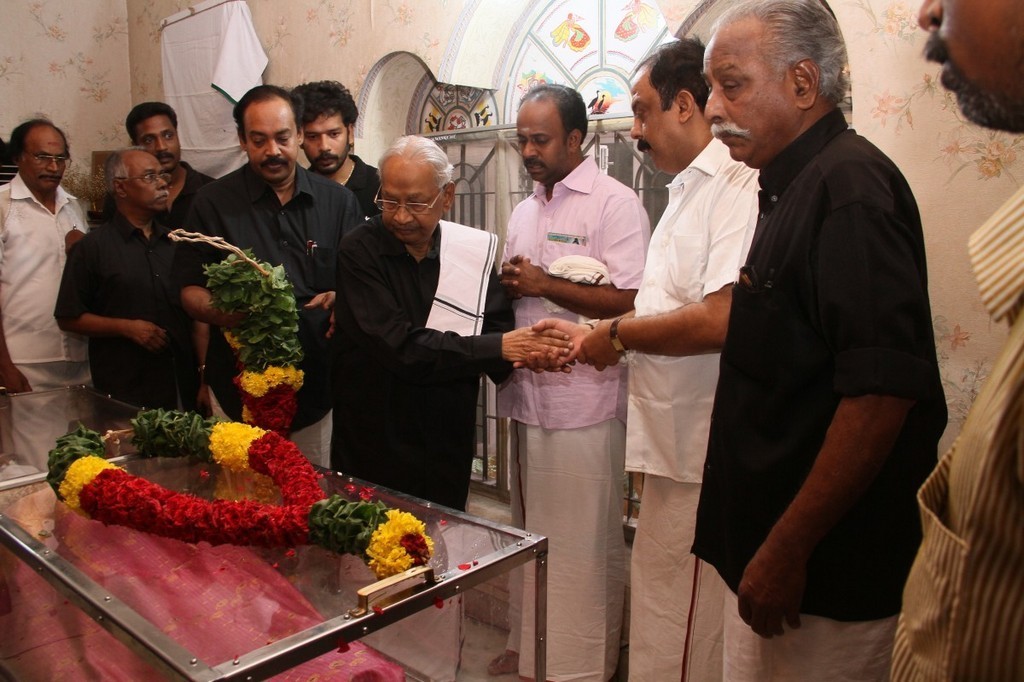 Tamil Director Ramanarayanan Condolences Photos - 117 / 151 photos