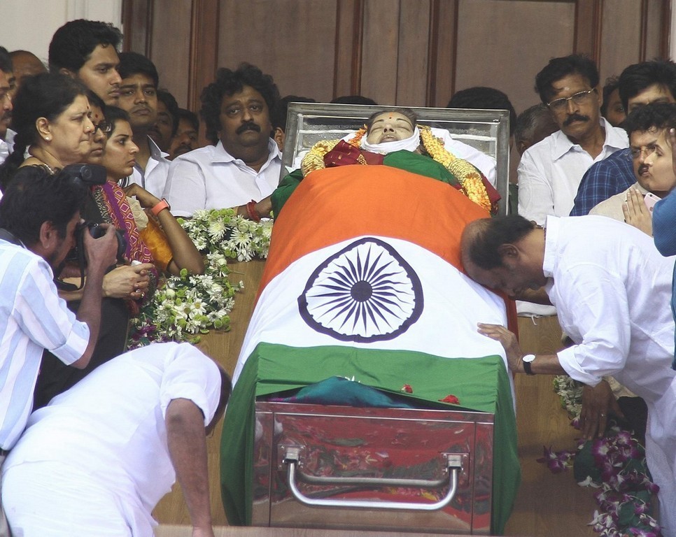 Tamil Nadu CM Jayalalithaa Final Journey Photos - 41 / 147 photos