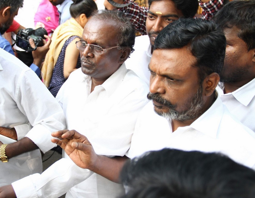 Tamil Nadu CM Jayalalithaa Final Journey Photos - 96 / 147 photos